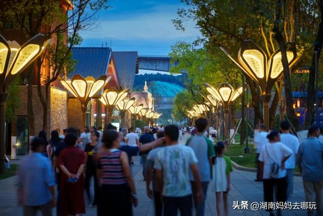 高铁1.5小时直达！解锁湘西遛娃新场景，秋日趣游“福气”满满！