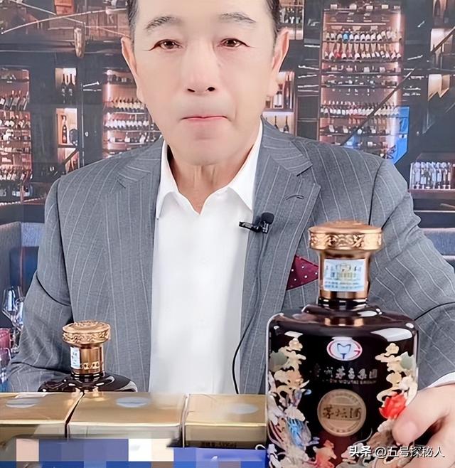 表面德高望重，背地里一肚子坏水，这四位老艺人太让人意外了