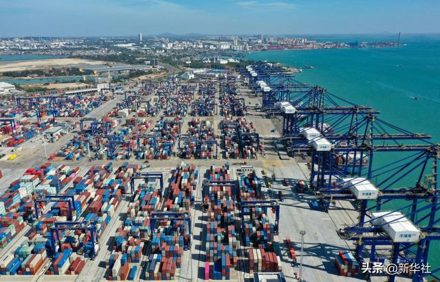 2025中国经济回眸｜筑牢发展安全根基 守住风险防控底线——解码中国经济稳健前行的底气