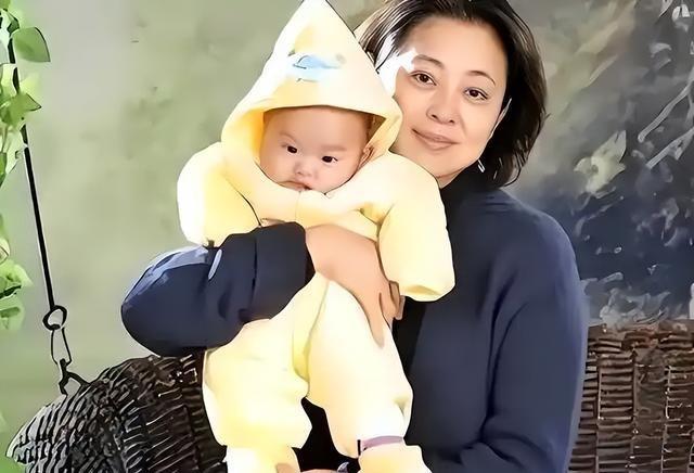 被骂“薄情”的王文澜，20年默默寄钱，用行动圆了父亲的责任
