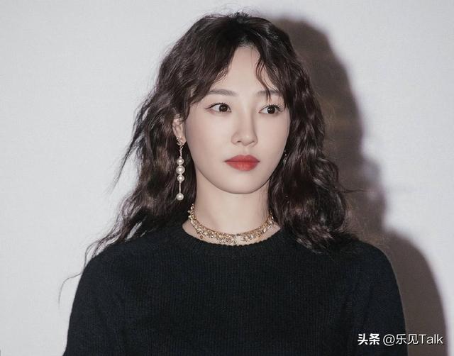 陪玩陪睡只是冰山一角，王家卫接连被爆后，又一女星曝"圈中内幕"