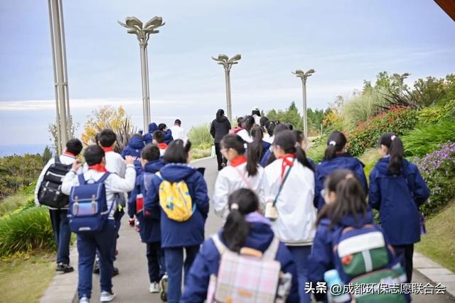 环保志愿 “趣”游蓉城 | 在自然课堂里种下生态保护的“童心种子”