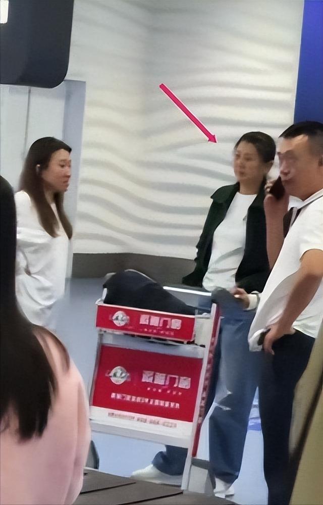 闫学晶风波终于落幕，6个男人惨遭牵连，儿媳与继女最不好过