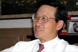 他是中国“头号包租公”，手握15645套房产，一年能收多少房租？图片