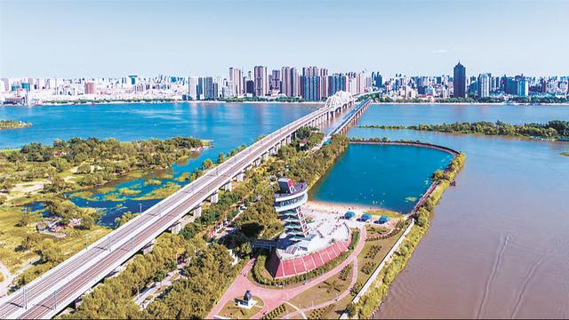 从档案中探寻哈尔滨冰雪文化蝶变之路