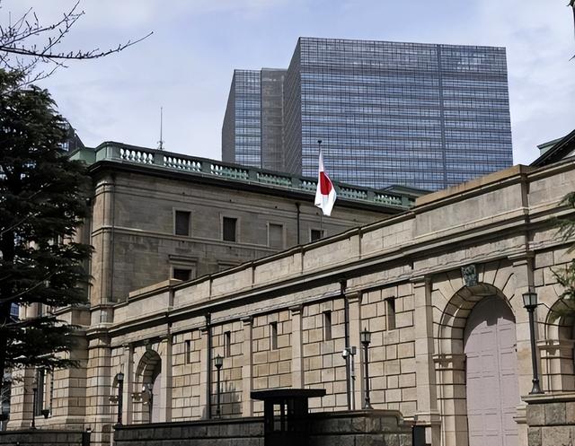 日网热搜：日本政府决定抛售7万亿日元中国国债，打击中国经济