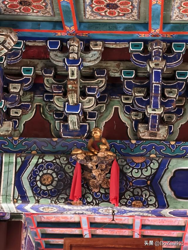 逛十次香山才发现，碧云寺藏金刚塔，机位超绝