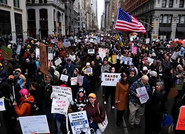 砸几千亿不回头！美国死磕AI，竟然是为了稳住美元的霸权地位？