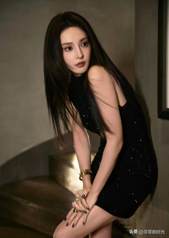 女演员身份和戏份哪个重要？看《暗河传》彭小苒和杨雨潼就知道了