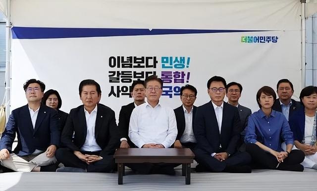 李在明作出决定，对华试行免签，大量韩国民众被捕，美国出招搅局