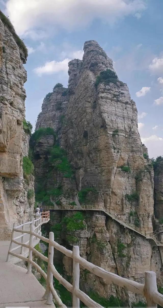河北旅游必去的10大景点：避暑山庄才排第2，第1名惊艳到骨子里！