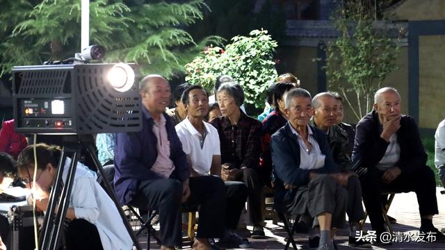 清水：文化纳凉“暑”实精彩 多彩活动点亮群众生活