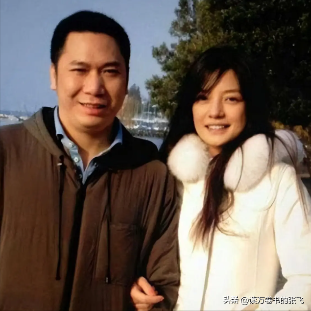 封杀四年	，49岁赵薇突传消息，因胃癌去世传闻5个月前就真相大白