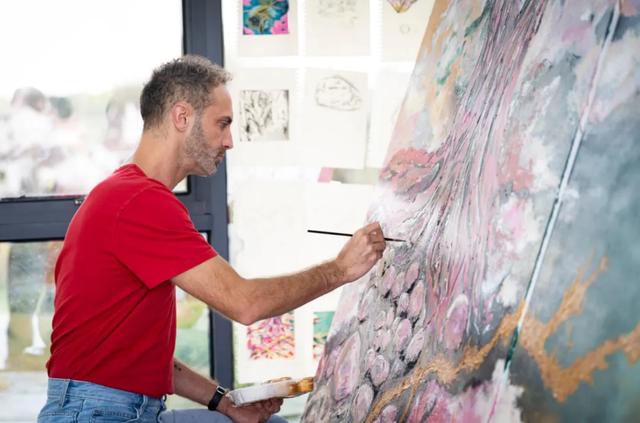 稻 花 香 里 看 雨 花