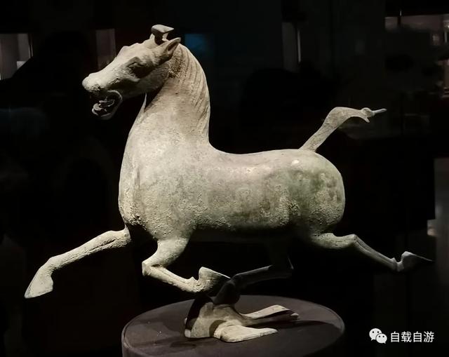寻根之旅来到兰州，相隔五十多年再重逢，热门旅游景点顺便一游。