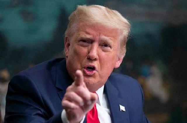 特朗普当众表示“是中国逼我的”，美媒：中国附近已有两艘美航母