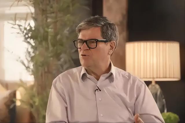2025硅谷炸了！Meta1亿挖走OpenAI7名中国天才，扎克伯格下狠手