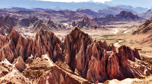 一个肃南县，半座祁连山，两块飞地显神奇，甘肃省内独此一家