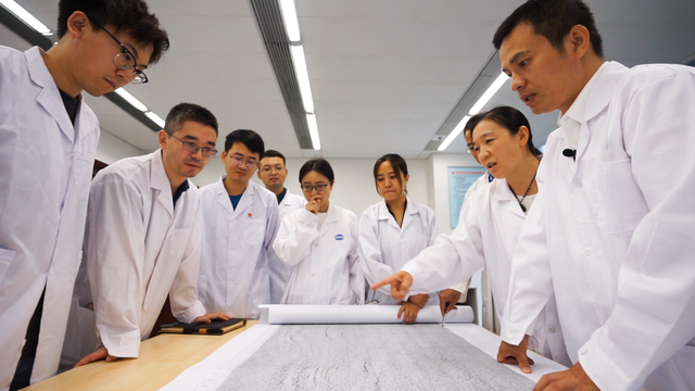 中国石油东方物探：数智破解地下“油气密码” AI赋能物探领域转型新生态