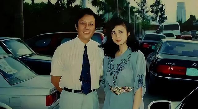 没料到！73岁唐国强，因“93阅兵”后的一个举动，“口碑暴涨”！