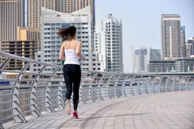每天跑步5公里，7个好处不请自来！6个要点教你正确跑步图片