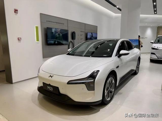 低价MONA撑起四成销量，小鹏汽车冲刺四季度盈亏平衡