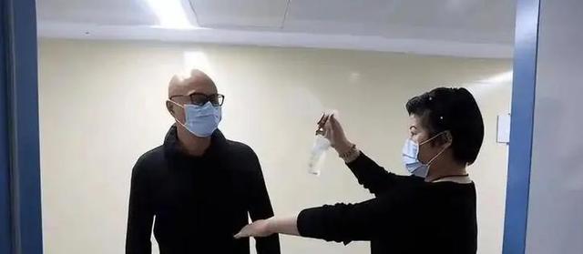 6岁白血病男孩400万治病仍丧命，央视曝光：家属才知被当小白鼠