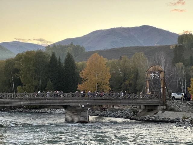 五彩斑斓喀纳斯