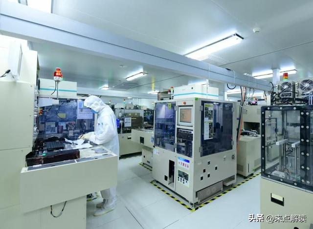 欠中企10亿！荷兰对华工厂断供，报应来了，荷兰首相要被赶下台了