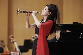 中国音乐学院民族乐团唢呐演奏员梁梦婷：以全新“唢呐语言”奏响中国民乐“最强音”图片