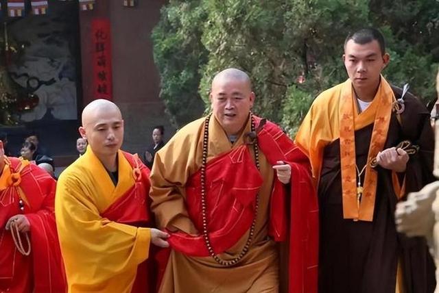 猛料越扒越有！释永信在少林寺到底有多爽，你根本想象不到