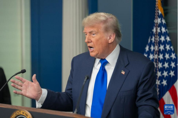 特朗普重提：我对普京挺失望