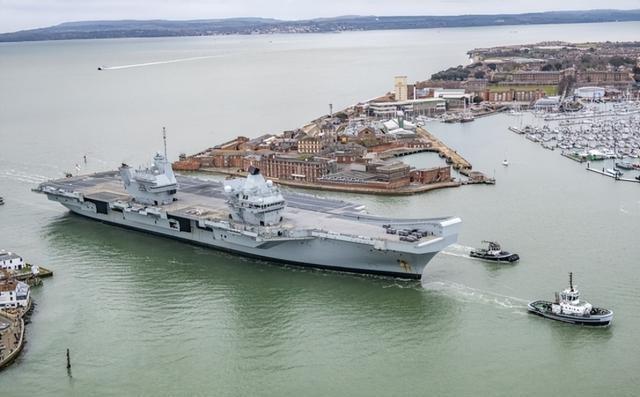 又让张召忠说中了？东拼西凑550亿建的2艘航母，如今彻底成为累赘