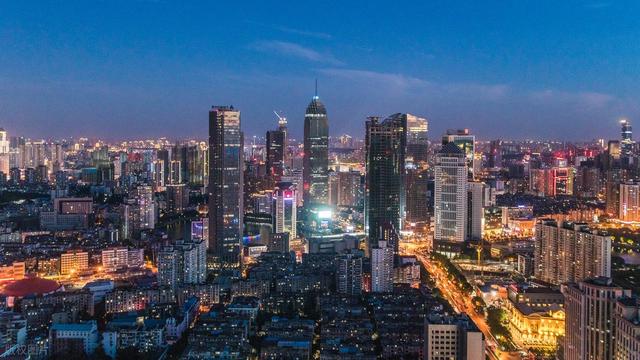 中国下一个“小香港”，不是成都、上海，这座城市才是黑马！