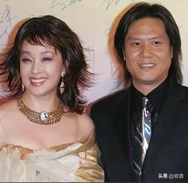 一辈子对刘晓庆忠诚，也没挽回婚姻，65岁仍单身的他后悔了吗