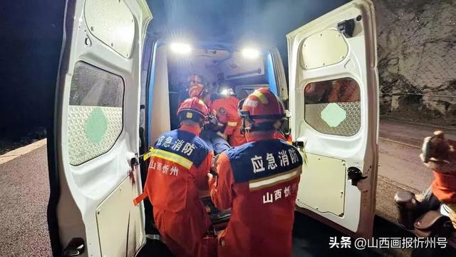 风霜雪雨搏激流——记五台山风景区应急救援队