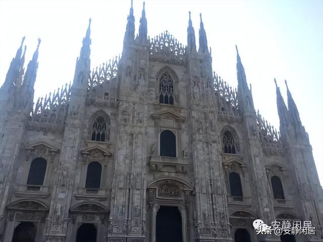 在时间的流逝里，在淡去的记忆中，总有一些模糊的东西清晰起来