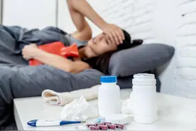 领导对请病假的你说“好好休息”，低情商回“谢谢领导关心”图片