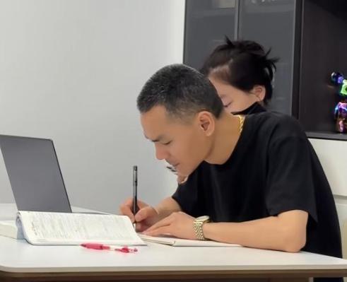 高考624分女孩放弃985上军校