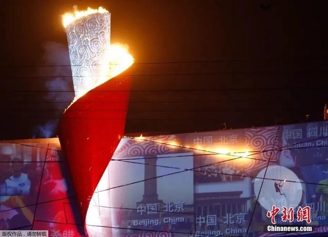 东京奥运亏损500亿，里约奥运亏141亿，那么北京奥运会亏了多少？