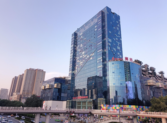 3.06亿游客挤爆！一秒穿盛唐？西安凭啥爆火？