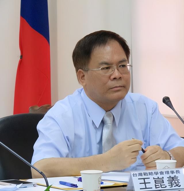 赖清德摊牌了，胆大叫嚣绝不投降，没想到解放军突然宣布重磅消息