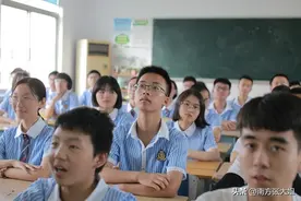 儿子初一在差班,过来人告诉你初中分在普通学校要尽可能进重点班图片