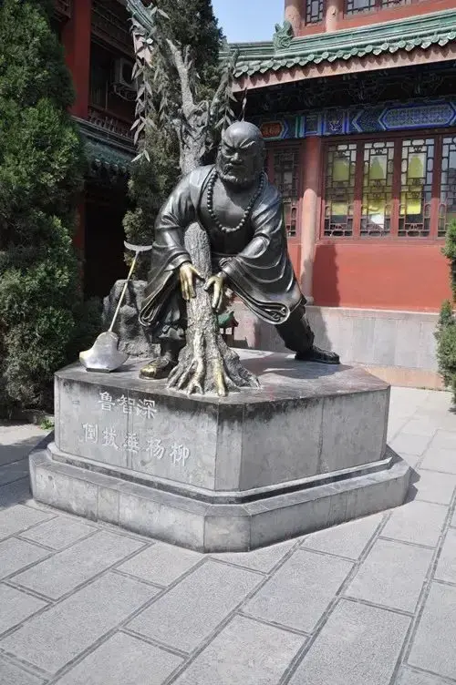 寻僧不见僧：大相国寺的禅意与尘嚣