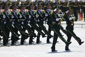 武警和解放军是一回事吗？警种和军种级别不对等，但隶属关系一致图片