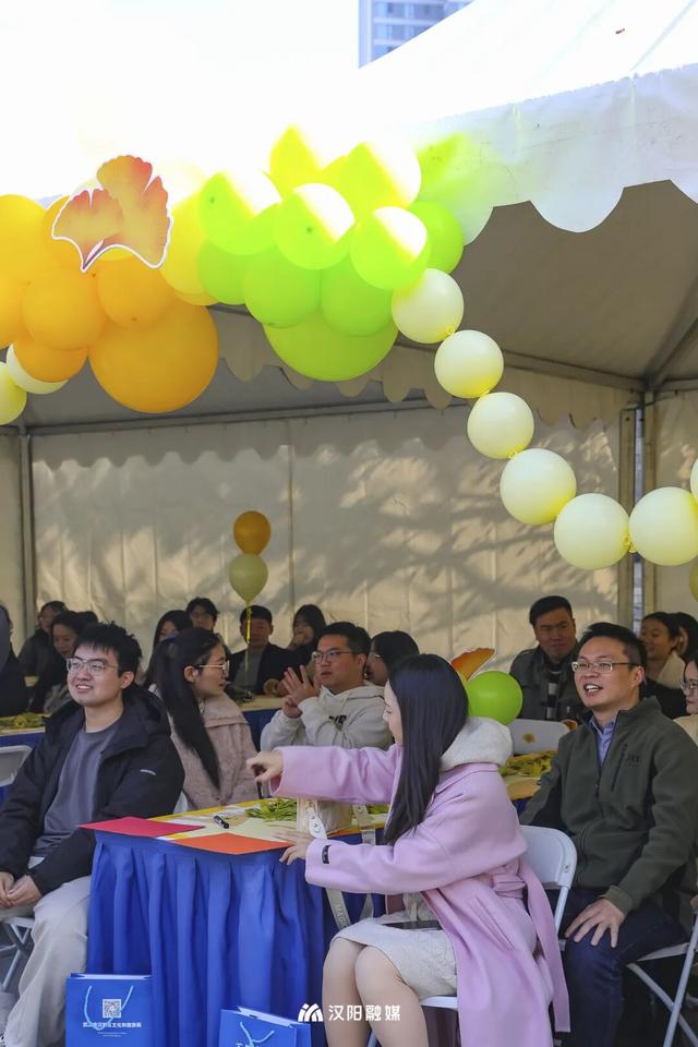 546岁的她过生日！万余市民来汉阳排起长队