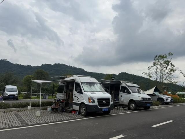 从"过路驿站"到"幸福枢纽"——周公山服务区打造交旅融合"雨城样本"