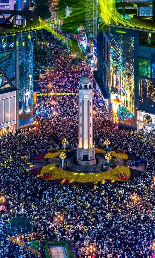 2026重庆马拉松奖金额创纪录!1月18日开赛 最快护士张水华职业首秀