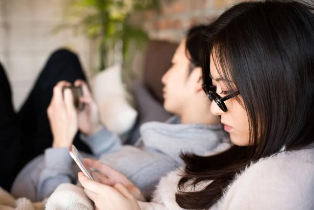 大模型疯狂谄媚马斯克,AI的马屁精时代来了