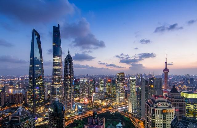 纽约姑娘来中国旅游，回国后痛哭5天，坦言中美差距一目了然